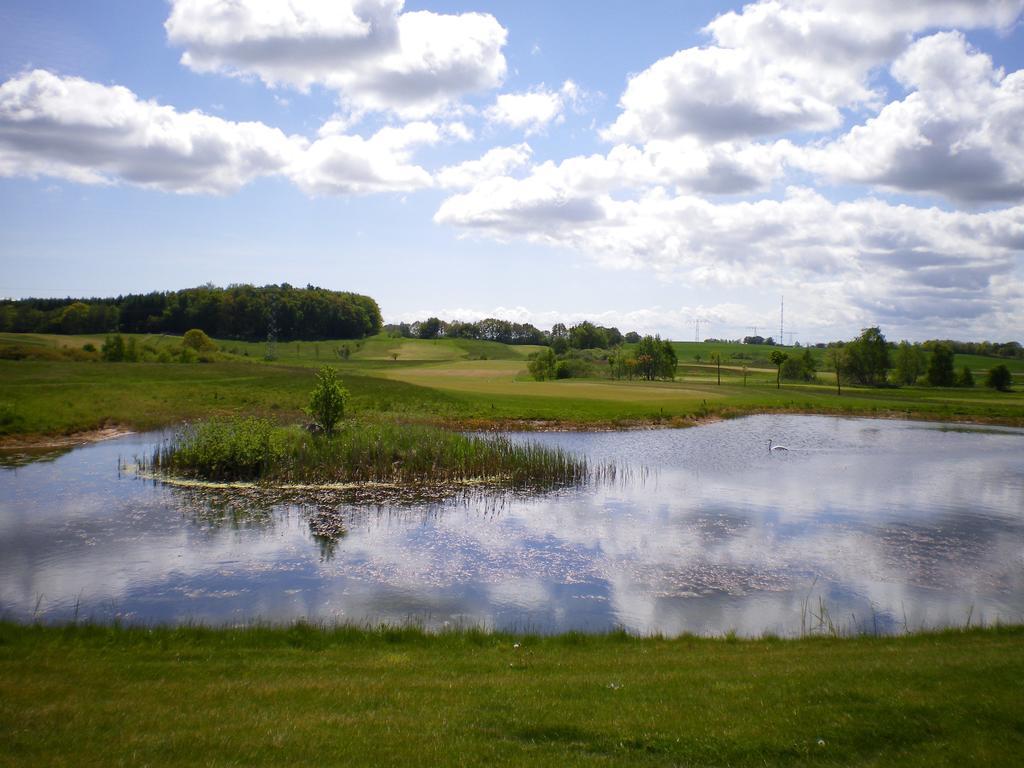 Golfcentrum Schloss Karnitz Rügen Garz  Exterior foto